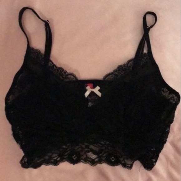 Cosmopolitan Lace Bralette - Picture 1 of 7